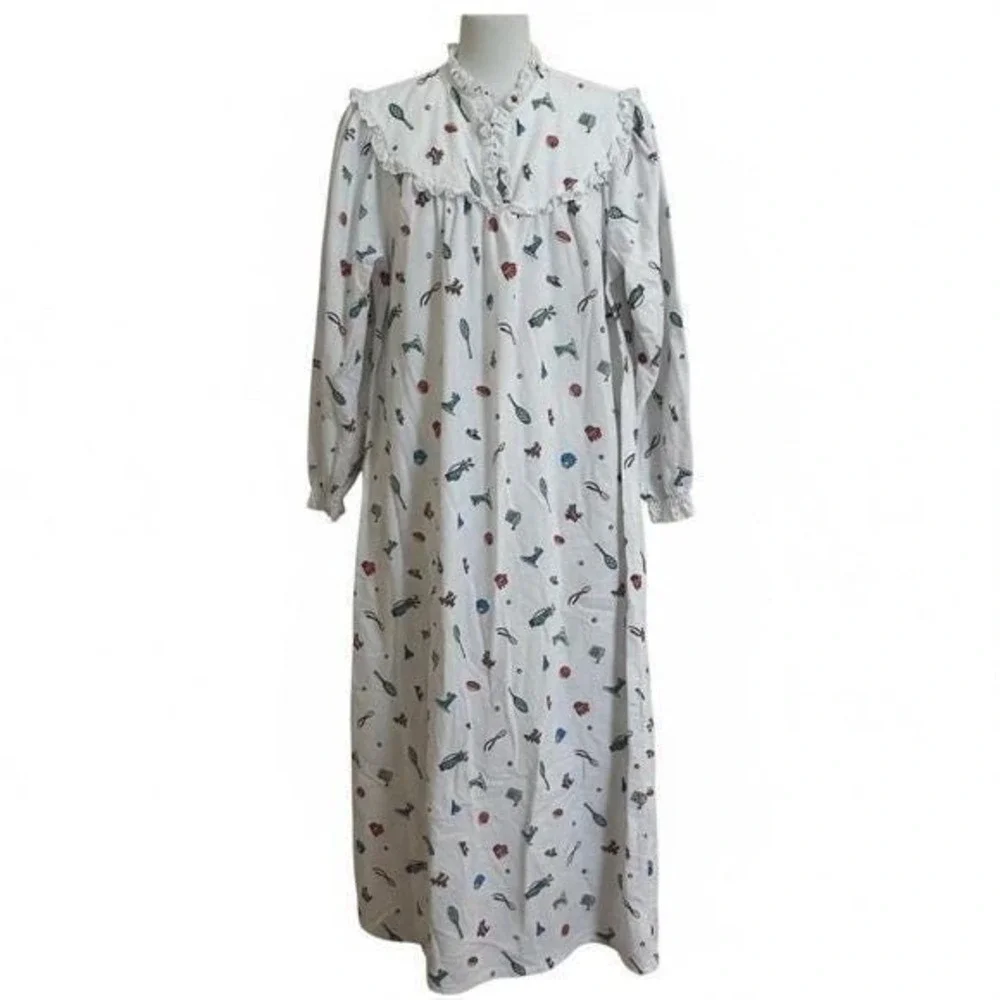 Lanz of Salzburg‎ Vintage Sports Novelty Flannel Nightgown White Maxi